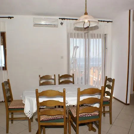 Apartment With A Parking Space Podstrana, Split - 4326 Podstrana